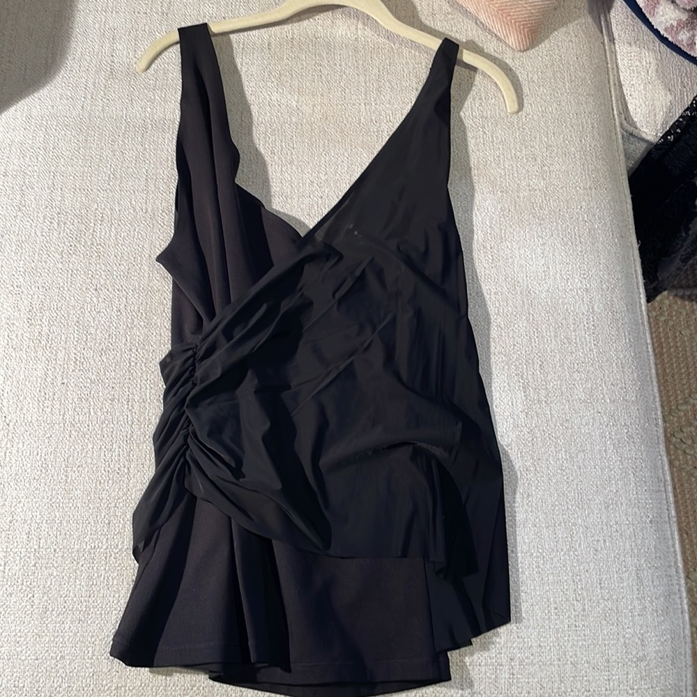 Athleta top - Picture 2 of 2